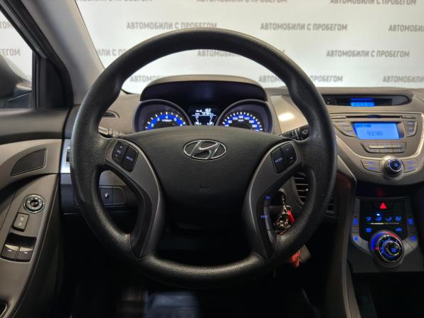 Hyundai Elantra V (MD) Рестайлинг с пробегом 2013 года, цена 1 229 000 рублей, 73781 км, седан, Автокод Объявления