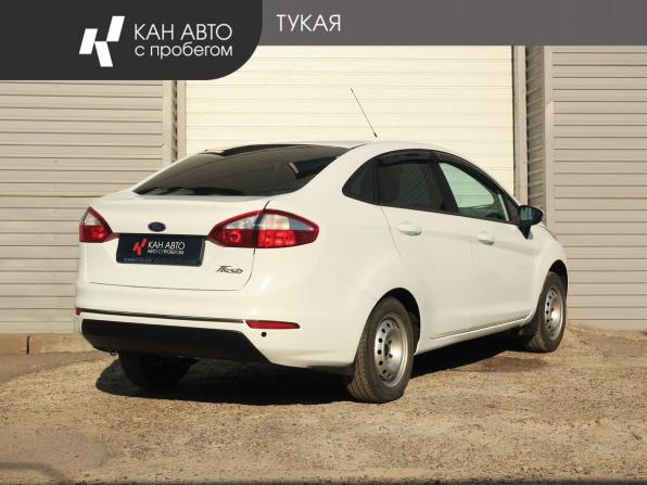 Ford Fiesta Mk6 Рестайлинг с пробегом 2015 года, цена 899 000 рублей, 60900 км, седан, Автокод Объявления