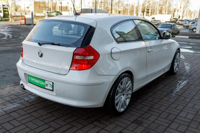 BMW 1 серии I (E81/E82/E87/E88) Рестайлинг с пробегом 2010 года, цена 655 000 рублей, 304000 км, хэтчбек, Автокод Объявления