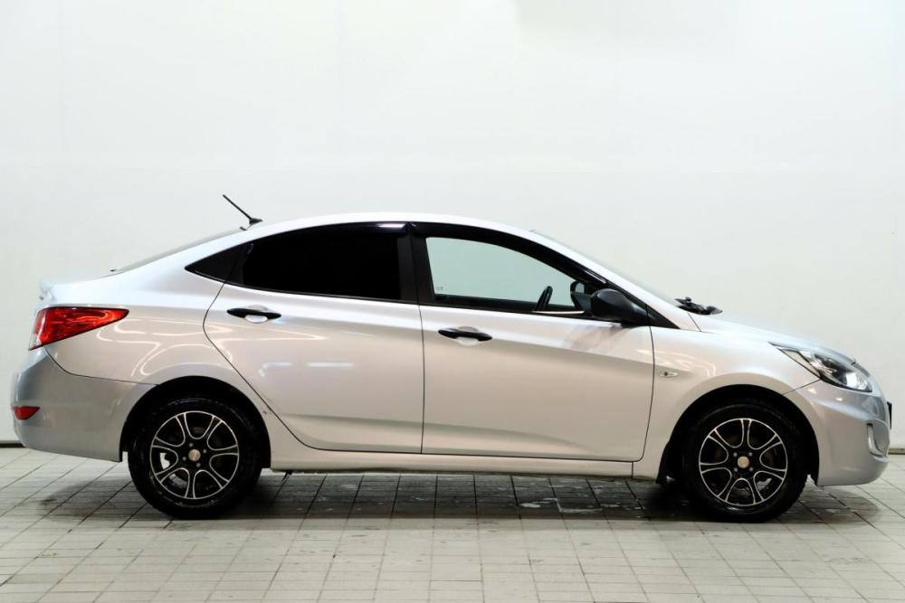 Hyundai Solaris I Сургут  - изображение 4