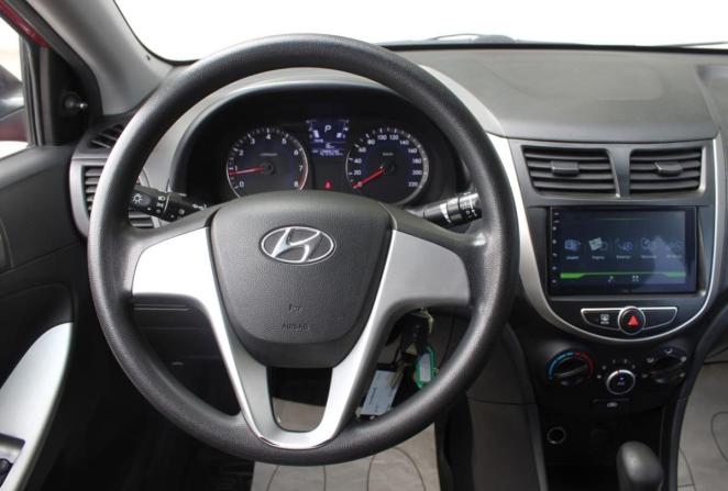 Hyundai Solaris I с пробегом 2011 года, цена 870 000 рублей, 129928 км, седан, Автокод Объявления