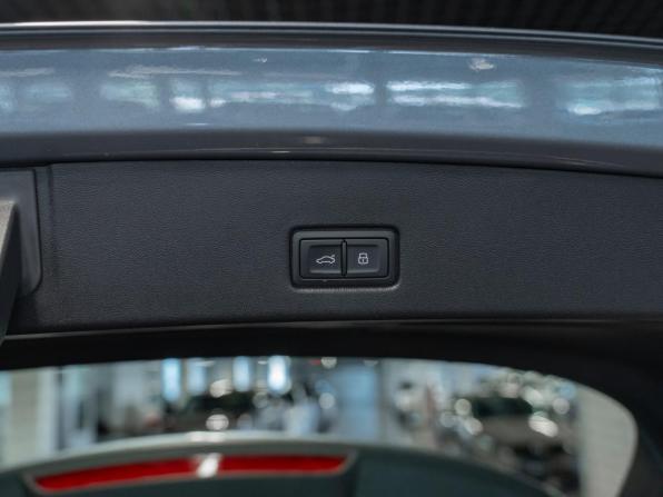 Audi Q4 e-tron с пробегом 2023 года, цена 4 700 000 рублей, 12214 км, внедорожник, Автокод Объявления