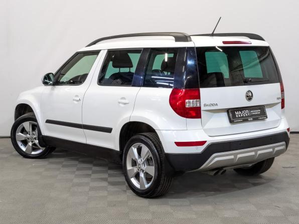 Skoda Yeti I Рестайлинг с пробегом 2016 года, цена 1 320 000 рублей, 120330 км, внедорожник, Автокод Объявления