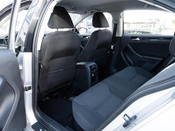 Volkswagen Jetta VI с пробегом 2013 года, цена 998 300 рублей, 297475 км, седан, Автокод Объявления