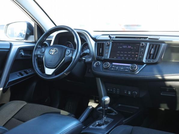 Toyota RAV4 IV (XA40) Рестайлинг с пробегом 2017 года, цена 2 499 000 рублей, 114170 км, внедорожник, Автокод Объявления