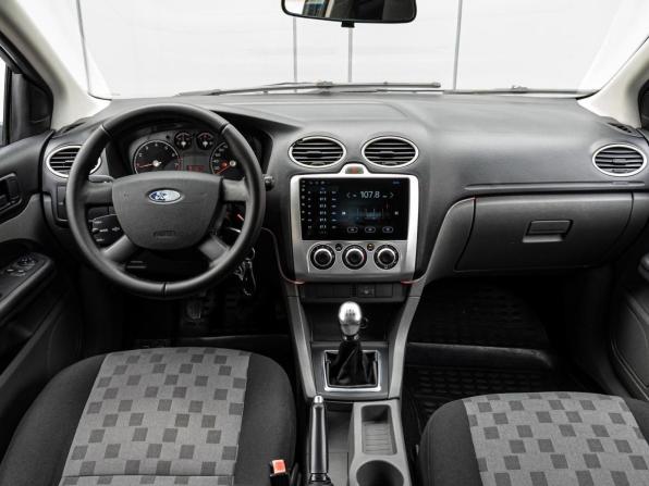 Ford Focus II Рестайлинг с пробегом 2009 года, цена 580 000 рублей, 264646 км, хэтчбек, Автокод Объявления