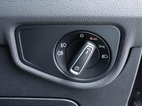 Volkswagen Touran II с пробегом 2015 года, цена 1 465 000 рублей, 136410 км, компактвэн, Автокод Объявления