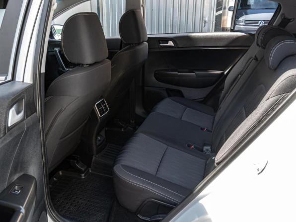 Kia Sportage IV Рестайлинг с пробегом 2018 года, цена 2 148 000 рублей, 77424 км, внедорожник, Автокод Объявления