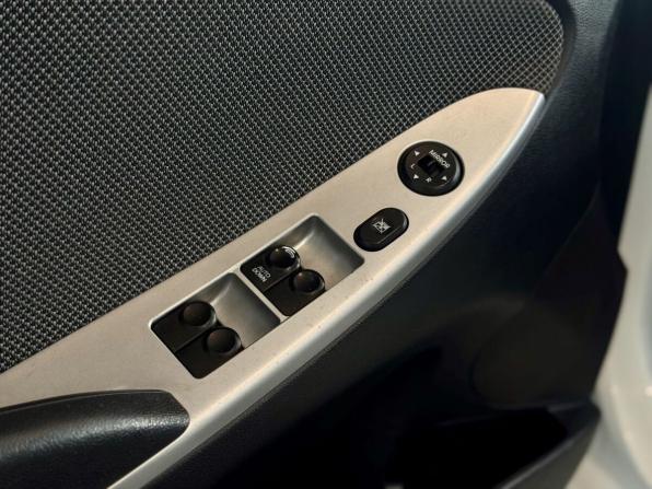 Hyundai Solaris I с пробегом 2012 года, цена 750 000 рублей, 168000 км, седан, Автокод Объявления