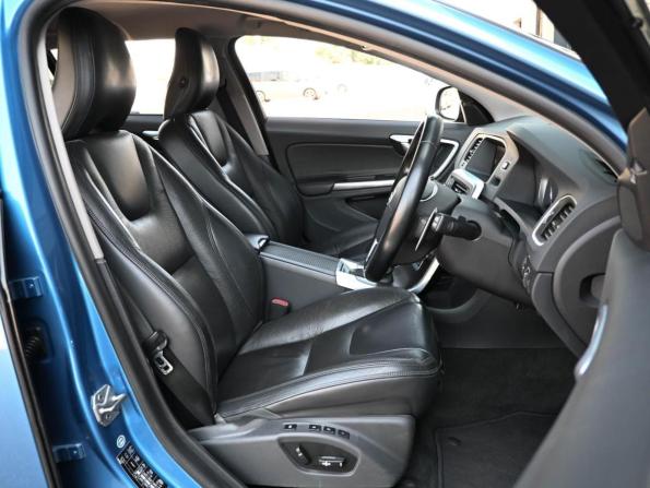 Volvo V60 I Рестайлинг с пробегом 2013 года, цена 1 339 000 рублей, 120094 км, универсал, Автокод Объявления