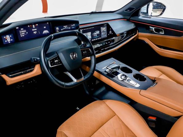 Changan UNI-K с пробегом 2023 года, цена 3 120 000 рублей, 20000 км, внедорожник, Автокод Объявления