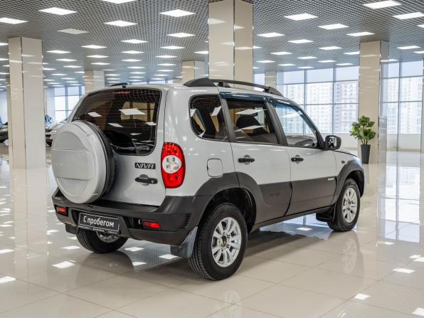 Chevrolet Niva I Рестайлинг с пробегом 2010 года, цена 321 000 рублей, 195706 км, внедорожник, Автокод Объявления