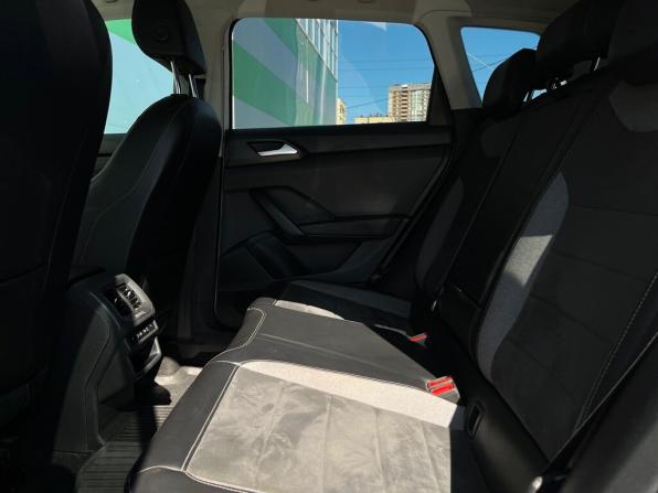 Volkswagen Taos I с пробегом 2021 года, цена 1 884 800 рублей, 205742 км, внедорожник, Автокод Объявления