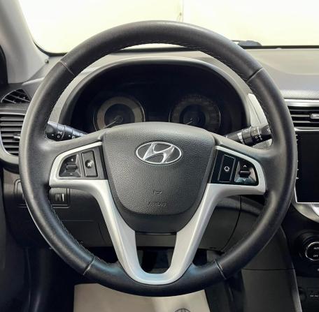 Hyundai Solaris I с пробегом 2011 года, цена 665 000 рублей, 140437 км, седан, Автокод Объявления