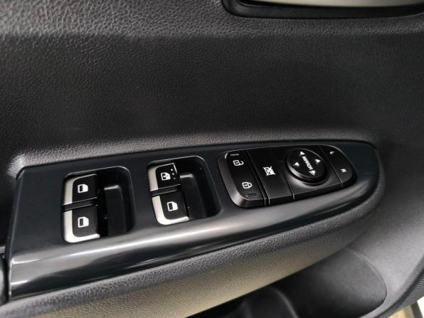 Kia Rio IV Рестайлинг с пробегом 2021 года, цена 1 462 690 рублей, 120000 км, хэтчбек, Автокод Объявления