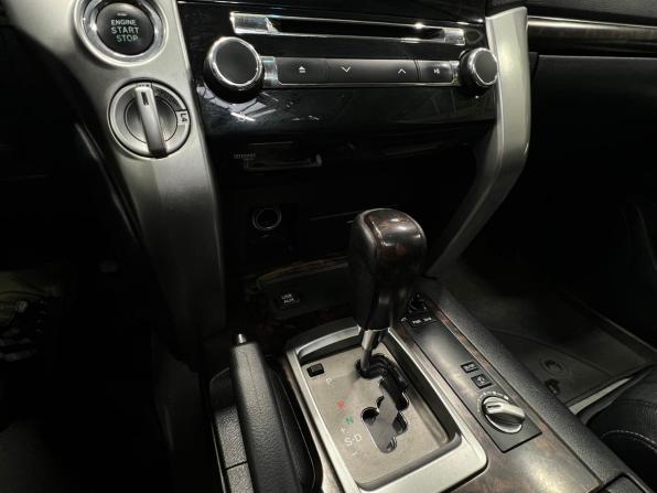 Toyota Land Cruiser 200 Series Рестайлинг 1 с пробегом 2014 года, цена 4 150 000 рублей, 135000 км, внедорожник, Автокод Объявления
