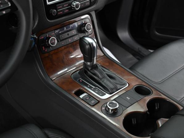 Volkswagen Touareg II с пробегом 2012 года, цена 1 849 000 рублей, 142000 км, внедорожник, Автокод Объявления