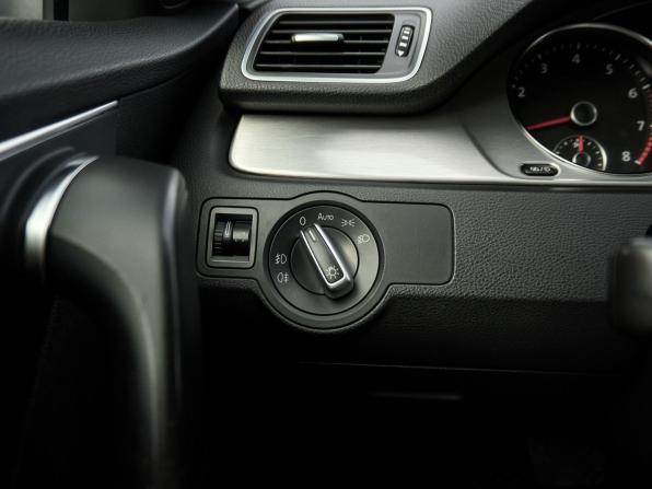 Volkswagen Passat B7 с пробегом 2013 года, цена 1 050 000 рублей, 233663 км, седан, Автокод Объявления