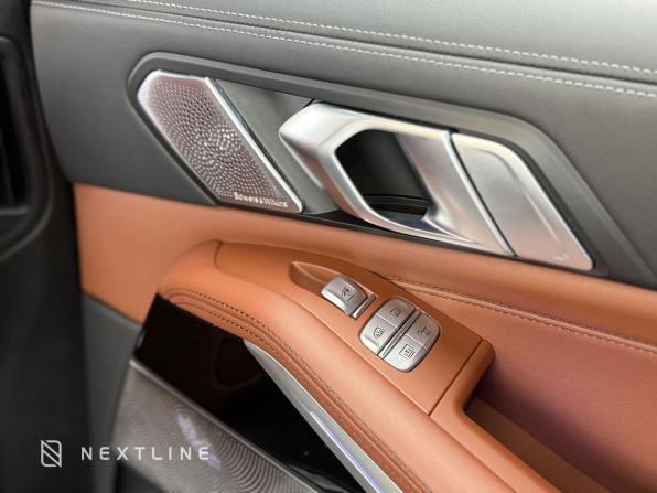 BMW X7 I (G07) Рестайлинг с пробегом 2024 года, цена 13 990 000 рублей, 35650 км, внедорожник, Автокод Объявления