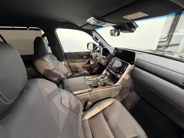 Lexus LX IV с пробегом 2022 года, цена 17 300 000 рублей, 50 км, внедорожник, Автокод Объявления