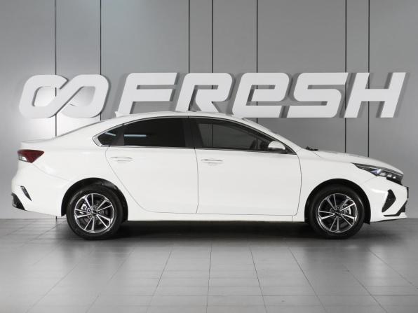 Kia K3 II (China Market) Рестайлинг с пробегом 2024 года, цена 2 339 000 рублей, 21889 км, седан, Автокод Объявления