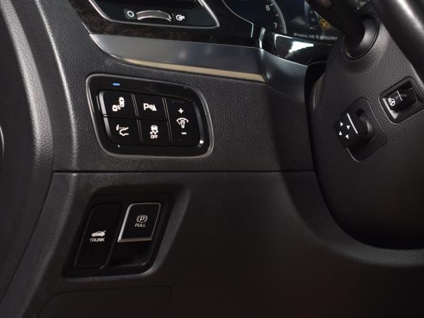 Hyundai Equus II Рестайлинг с пробегом 2016 года, цена 1 564 997 рублей, 125245 км, седан, Автокод Объявления