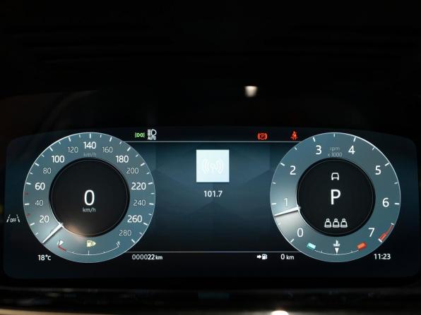 Land Rover Range Rover Evoque II Рестайлинг с пробегом 2025 года, цена 5 920 000 рублей, 30 км, внедорожник, Автокод Объявления