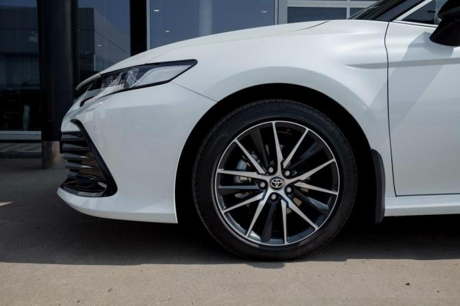 Toyota Camry VIII (XV70) Рестайлинг с пробегом 2021 года, цена 2 940 000 рублей, 88832 км, седан, Автокод Объявления