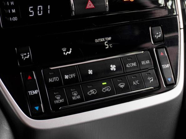 Toyota Land Cruiser 200 Series Рестайлинг 2 с пробегом 2019 года, цена 6 899 000 рублей, 141256 км, внедорожник, Автокод Объявления