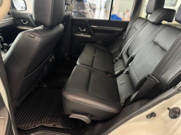 Mitsubishi Pajero IV Рестайлинг 1 с пробегом 2014 года, цена 2 599 000 рублей, 65114 км, внедорожник, Автокод Объявления