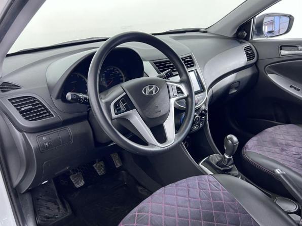 Hyundai Solaris I Рестайлинг с пробегом 2014 года, цена 925 000 рублей, 123273 км, седан, Автокод Объявления