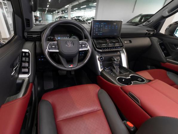 Toyota Land Cruiser 300 Series с пробегом 2024 года, цена 14 000 000 рублей, 24 км, внедорожник, Автокод Объявления