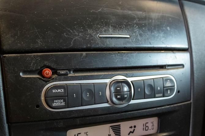 Renault Laguna II Рестайлинг с пробегом 2006 года, цена 340 000 рублей, 349233 км, лифтбек, Автокод Объявления