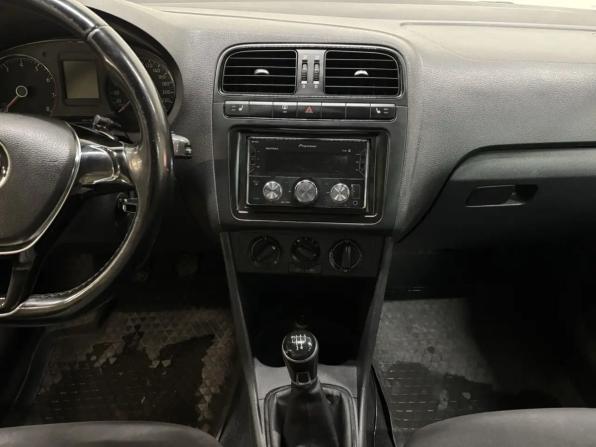 Volkswagen Polo V Рестайлинг с пробегом 2016 года, цена 1 059 000 рублей, 133421 км, седан, Автокод Объявления