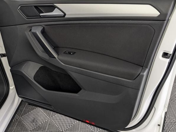 Volkswagen Tiguan II с пробегом 2017 года, цена 1 795 000 рублей, 111549 км, внедорожник, Автокод Объявления