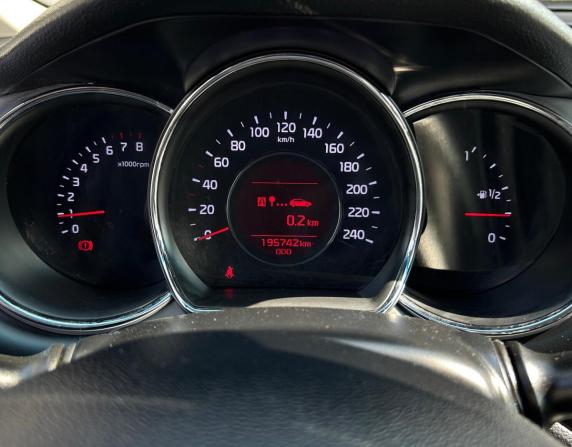 Kia Ceed II с пробегом 2013 года, цена 935 000 рублей, 195742 км, хэтчбек, Автокод Объявления
