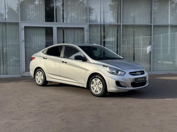 Hyundai Solaris I с пробегом 2013 года, цена 849 000 рублей, 90400 км, седан, Автокод Объявления