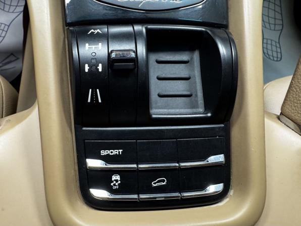 Porsche Cayenne II (958) с пробегом 2011 года, цена 2 550 000 рублей, 246269 км, внедорожник, Автокод Объявления