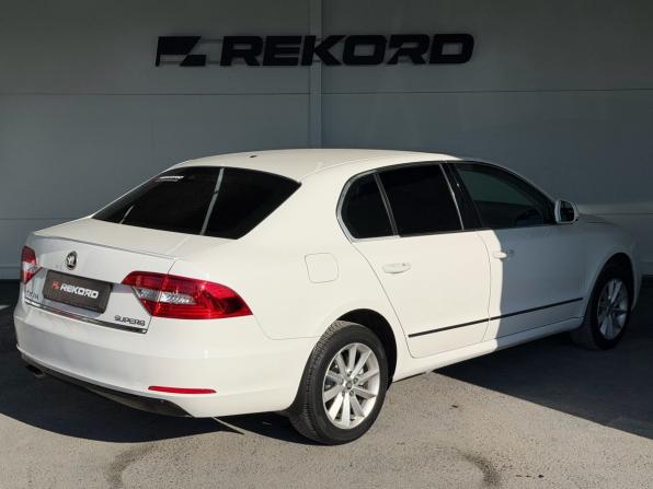 Skoda Superb II Рестайлинг с пробегом 2014 года, цена 1 549 000 рублей, 130000 км, лифтбек, Автокод Объявления
