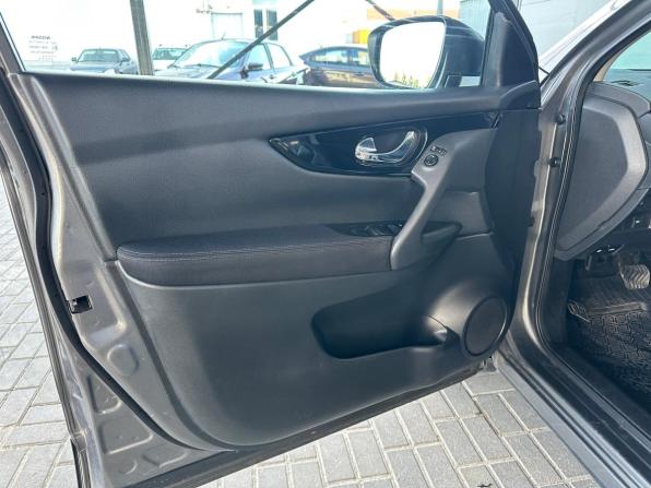 Nissan Qashqai II с пробегом 2017 года, цена 1 399 000 рублей, 114604 км, внедорожник, Автокод Объявления