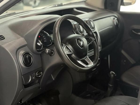 Renault Dokker I с пробегом 2018 года, цена 995 000 рублей, 254855 км, компактвэн, Автокод Объявления