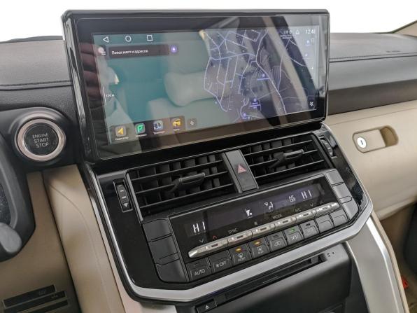 Toyota Land Cruiser 300 Series с пробегом 2022 года, цена 9 150 000 рублей, 31000 км, внедорожник, Автокод Объявления
