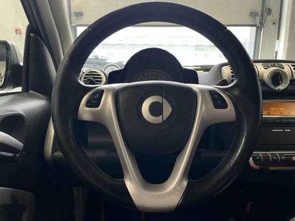 Smart Fortwo II с пробегом 2015 года, цена 640 000 рублей, 206282 км, хэтчбек, Автокод Объявления