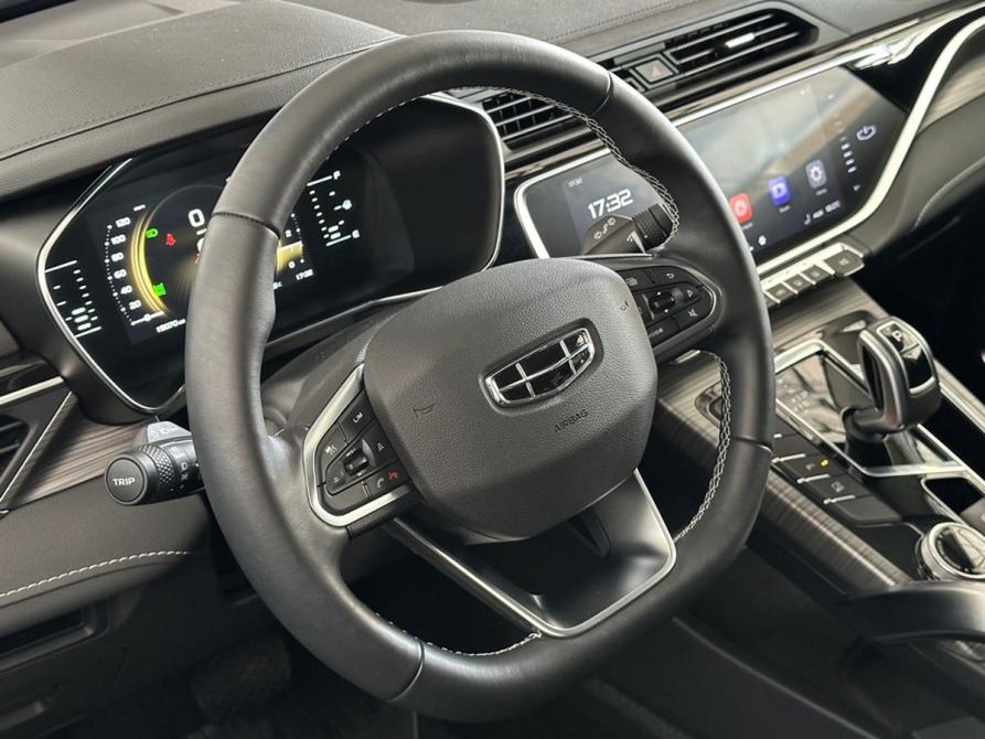 Geely Atlas Pro Москва  - изображение 12