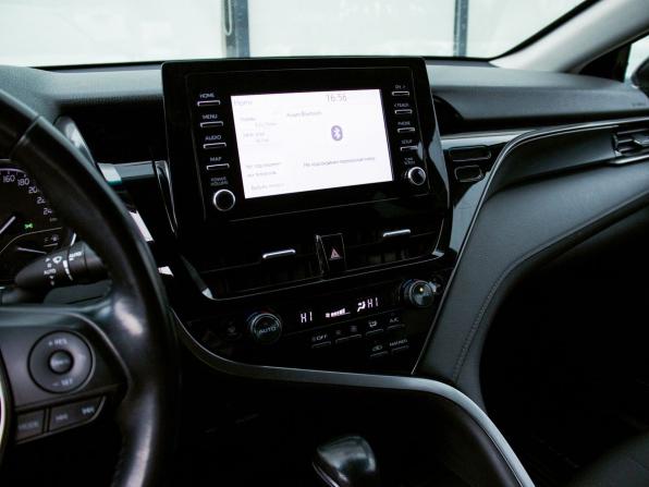 Toyota Camry VIII (XV70) Рестайлинг с пробегом 2021 года, цена 2 525 000 рублей, 113871 км, седан, Автокод Объявления