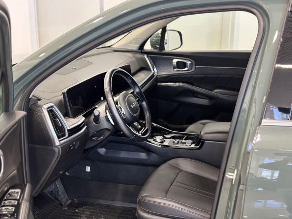 Kia Sorento IV Рестайлинг с пробегом 2024 года, цена 4 895 000 рублей, 33000 км, внедорожник, Автокод Объявления