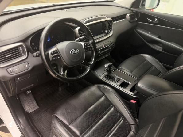 Kia Sorento III Prime Рестайлинг с пробегом 2018 года, цена 2 450 000 рублей, 125450 км, внедорожник, Автокод Объявления