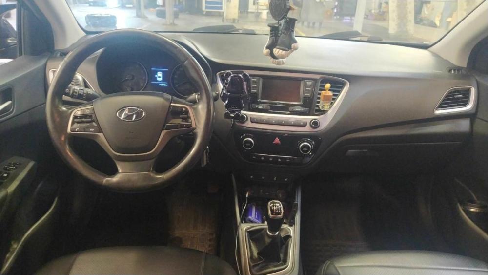 Hyundai Solaris II Санкт-Петербург  - изображение 5