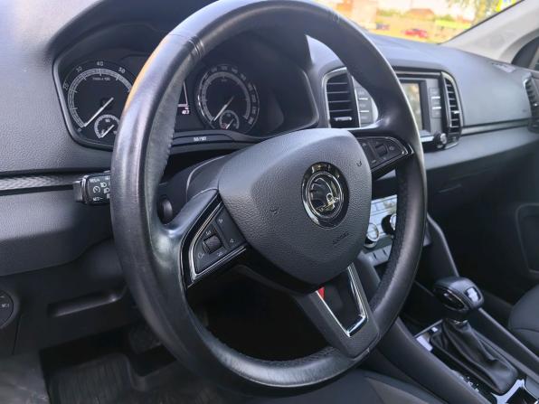 Skoda Karoq I с пробегом 2020 года, цена 2 349 900 рублей, 77500 км, внедорожник, Автокод Объявления