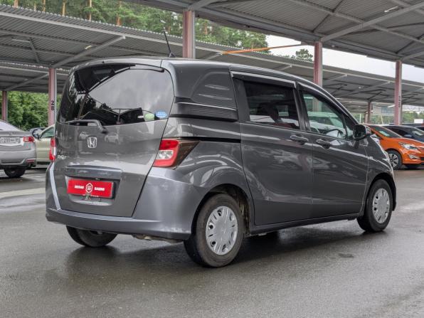 Honda Freed I с пробегом 2010 года, цена 859 900 рублей, 263000 км, компактвэн, Автокод Объявления